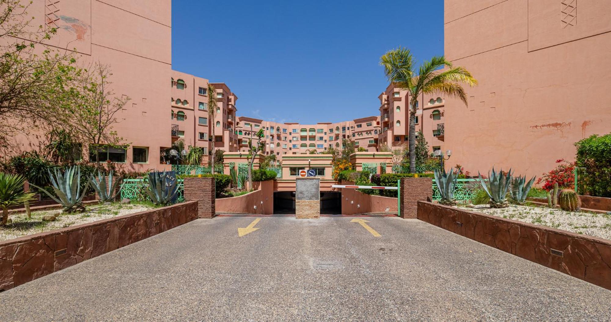 Charming 2-Bed Oasis Pool View Διαμέρισμα Μαρακές Εξωτερικό φωτογραφία